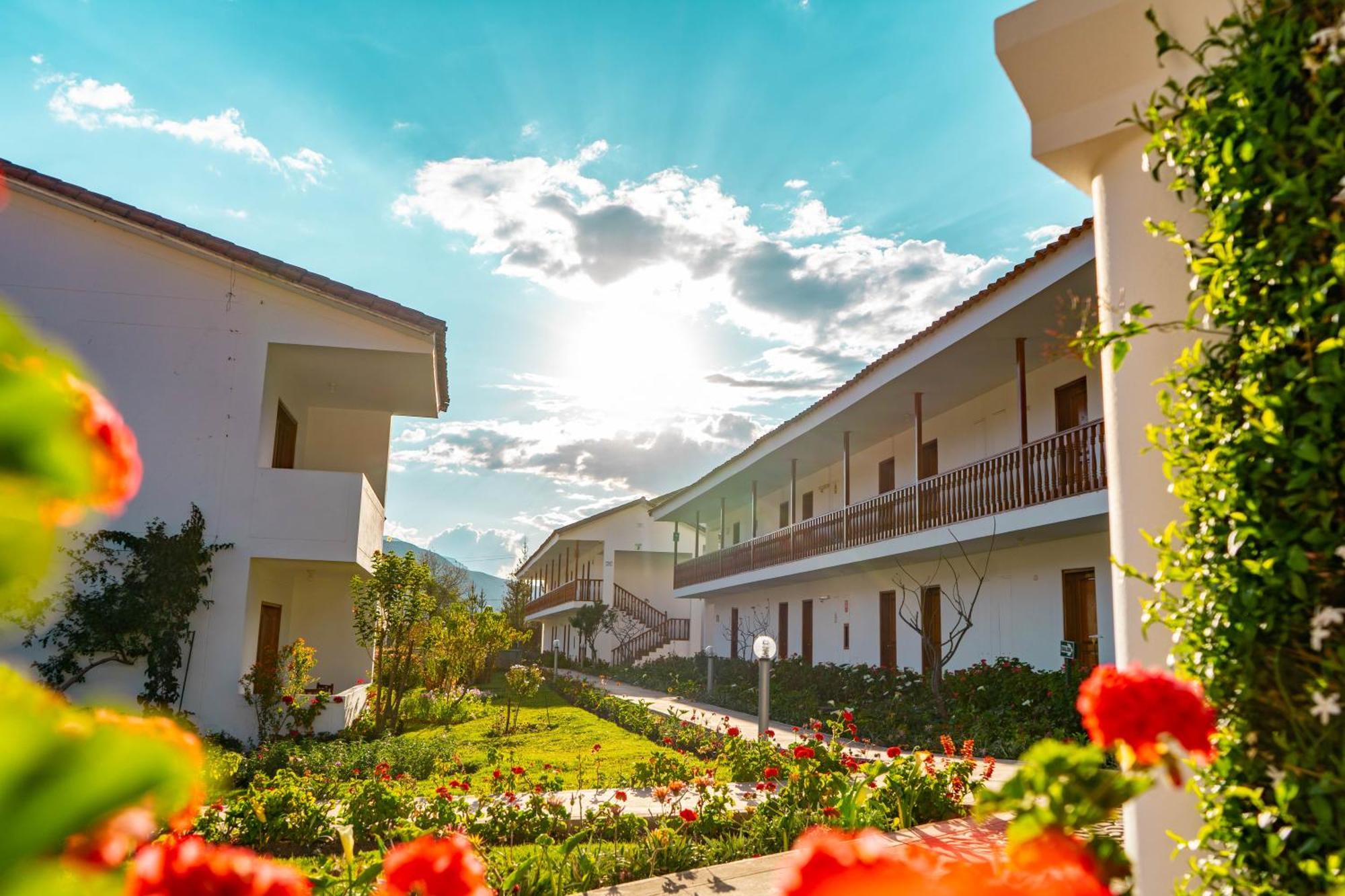 Hotel Agustos Urubamba Luaran gambar
