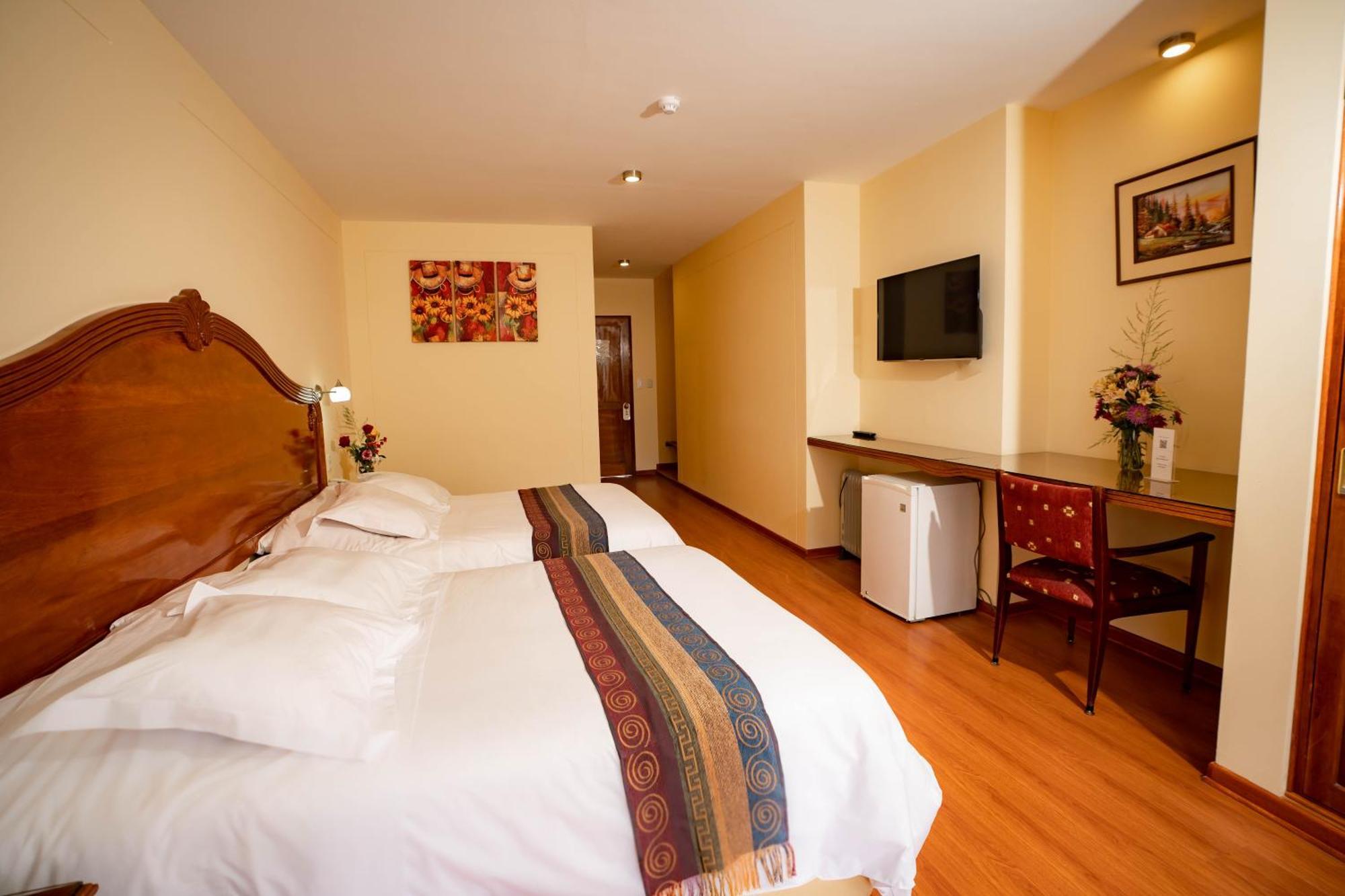 Hotel Agustos Urubamba Luaran gambar